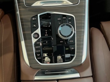 BMW X5 G05 SUV Facelifting 3.0 40d 352KM 2026 BMW X5 xDrive40d Sport Suv 3.0 (352KM) 2026, zdjęcie 11