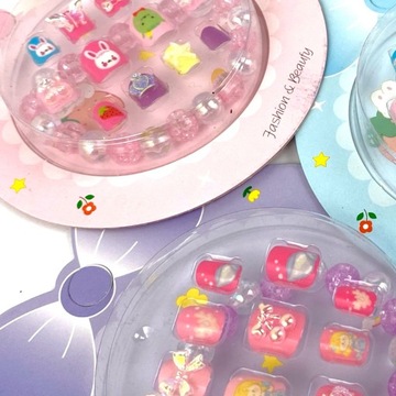 Детские ногти, самоклеящиеся кончики ногтей, цветы.