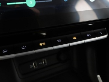 MG ZS I 2023 MG ZS niski przebieg PDC tempomat, zdjęcie 25
