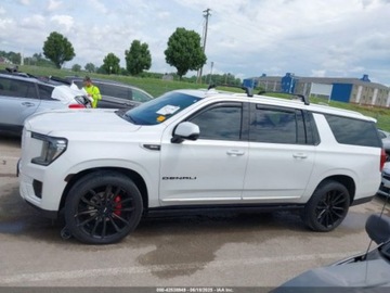  GMC Yukon XL Denali 2023 6.2l 6.2 Benzyna 420KM, zdjęcie 2