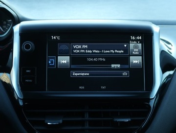 Peugeot 208 I Hatchback 5d Facelifting 1.2 PureTech 82KM 2016 Peugeot 208 1.2 PureTech, Salon Polska, zdjęcie 11