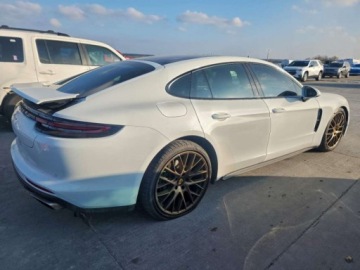 Porsche Panamera II Liftback 3.0 330KM 2018 Porsche Panamera 2018r. Panamera 4, 3.0L 3.0 Benzyna 330KM, zdjęcie 2