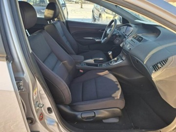 Honda Civic VIII Hatchback 3d 1.4 i-VTEC 100KM 2010 Honda Civic 1.4 100 KM Klima, Elektryka, Zadbany, zdjęcie 9