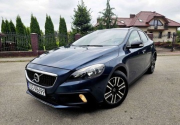 Volvo 2016 Volvo V40 Cross Country Volvo V40 Cross Country D2 Pro 2.0 Diesel 120KM
