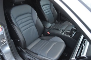 Volkswagen Arteon Fastback Facelifting 2.0 TDI SCR 150KM 2022 Volkswagen Arteon Shooting Brake 2.0TDI 150KM DSG SB Elegance WEBASTO Kame, zdjęcie 35