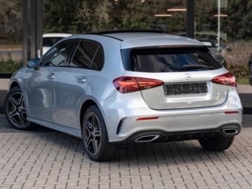 Mercedes Klasa A W177/V177 Hatchback Facelifting 1.3 200 163KM 2024 MERCEDES-BENZ A Klasa 200 AMG Line 1.3 (163KM) 2024, zdjęcie 3