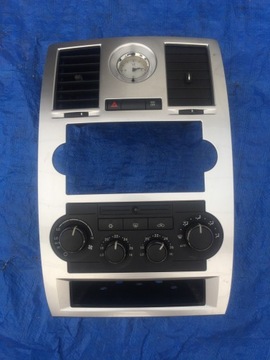 CHRYSLER 300C RÁMEČEK AUTORÁDIO DEKORACE PANEL