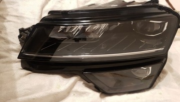 Полностью светодиодная лампа левая Skoda Koraq, красивая фара