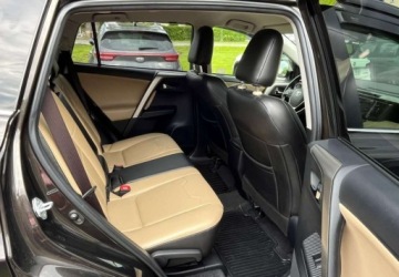 Toyota RAV4 IV MPV D-4D 125 124KM 2014 Toyota RAV4 Toyota RAV4 2.0 D-4D Premium 4x2 2.0 Diesel 124KM, zdjęcie 13