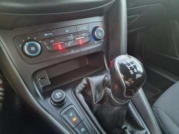 Ford Focus III Kombi Facelifting 1.0 EcoBoost 100KM 2016 Ford Focus BEZWYPADKOWY* duża nawi SYNC *nowy, zdjęcie 8