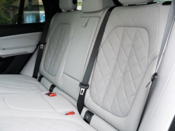 BMW X5 G05 SUV Facelifting 3.0 30d 298KM 2026 BMW X5 xDrive30d Sport Suv 2.0 (298KM) 2026, zdjęcie 13