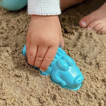 ZESTAW DO PIASKU WYWROTKA DO PIASKOWNICY FOREMKI ŁOPATKA NA PLAŻĘ WOOPIE