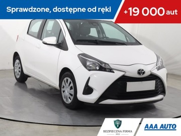 Toyota Yaris III Hatchback 5d Facelifting 2017 1.5 Dual VVT-iE 111KM 2017 Toyota Yaris 1.5 Dual VVT-i, Salon Polska