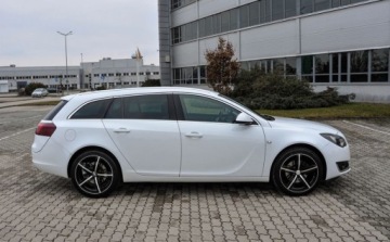 Opel Insignia I Country Tourer 2.0 CDTI Ecotec 163KM 2014 Opel Insignia 2,0CDTI (163KM) Automat Lift 2014 r. 2.0 Diesel 163KM, zdjęcie 4