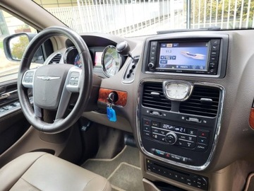 Chrysler Town &amp; Country V 2013 town chrysler Touring L * V6 3.6l benzyna 283KM Dokumentacja *7 Miejsc, zdjęcie 8