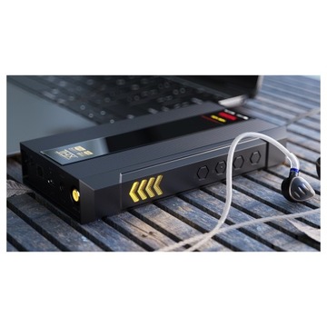 Портативный усилитель для наушников FiiO Q7 с ЦАП