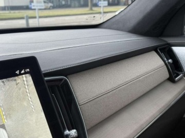 Volvo XC90 II 2025 XC90 T8 AWD Plug-In Hybrid Ultra Bright 7os 2.0 (310 KM) 2025, zdjęcie 9