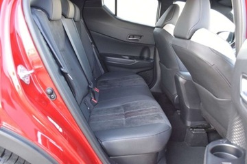 Toyota C-HR I Crossover Facelifting 2.0 Hybrid Dynamic Force 184KM 2021 Toyota C-HR SalonPL 2.0 Hybrid GR Sport 184KM e-CVT ASO Safety Sense 2 FV23, zdjęcie 30