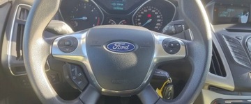 Ford Focus III Kombi 1.6 Duratorq TDCi DPF 115KM 2013 Ford Focus 1.6 diesel ,bezwypadek ,jeden wlasc ,niski pot przebieg ,nowy r, zdjęcie 15