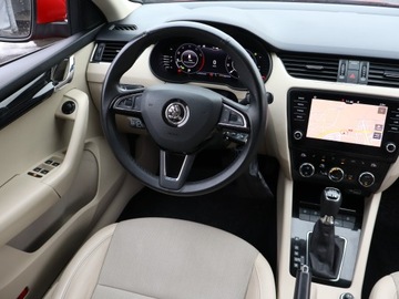 Skoda Octavia III Liftback Facelifting 2.0 TSI  190KM 2019 Skoda Octavia 2.0 TSI, Salon Polska, 4X4, DSG, zdjęcie 6