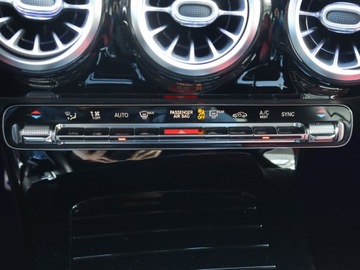 Mercedes Klasa A W177/V177 Hatchback 2.0 250 224KM 2018 Mercedes A A 250, Salon Polska, Serwis ASO, zdjęcie 12