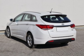 Hyundai i40 Kombi 1.6 GDI 135KM 2012 Hyundai i40 1.6 GDI, Xenon, Klima, Klimatronic, zdjęcie 3