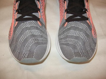 BUTY NEW BALANCE FUEL CELL roz.40,5