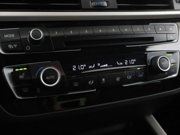 BMW Seria 1 F20-F21 Hatchback 5d Facelifting 2015 118d 150KM 2017 BMW 118 2.0d Automat Advantage Tempomat Nawigacja, zdjęcie 25