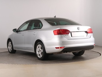 Volkswagen Jetta VI Sedan 2.0 TDI CR DPF 140KM 2011 VW Jetta 2.0 TDI, Serwis ASO, Klima, Klimatronic, zdjęcie 3