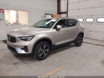 Volvo XC40 2024 Volvo XC 40 2024r, Core, 2.0L, 4x4, zdjęcie 7