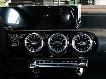 Mercedes CLA C118/X118 Shooting Brake Facelifting 1.3 200 163KM 2025 CLA 200 AMG Line Shooting Brake 1.3 (163KM) 2025, zdjęcie 7