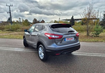 Nissan Qashqai II Crossover 1.2 DIG-T 115KM 2014 Nissan Qashqai Nissan Qashqai 1.2 DIG-T N-Vision 1.2 Benzyna 115KM, zdjęcie 2