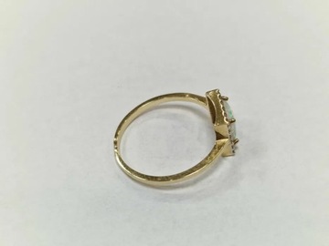 Złoty pierścionek damski/ 585/ 2.01g/R19.5/ Opalit