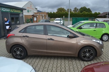 Hyundai i30 II Hatchback 3d 1.4 100KM 2013 Hyundai i30, z Niemiec, OPŁACONY, zdjęcie 4