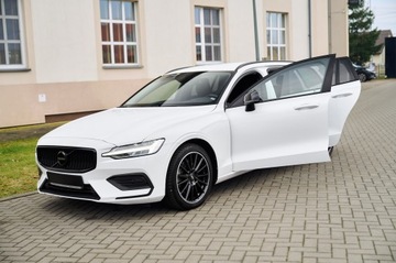 Volvo V60 II  2022 V60 __SUPER PEDANTYCZNY STAN__KUBEŁKOWE FOTELE, zdjęcie 19