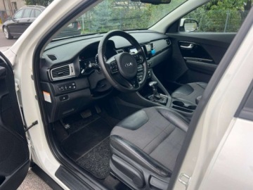 Kia Niro I Crossover 1.6 GDi Hybrid 141KM 2018 Kia Niro HYBRYDA AUTOMAT NAWIGACJA KLIMATYZACJA KAMERA COFANIA ASYSTENT PA, zdjęcie 4