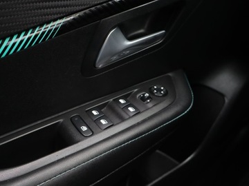 Peugeot 208 II Hatchback 1.2 PureTech 102KM 2021 Peugeot 208 1.2 PureTech, Salon Polska, zdjęcie 15