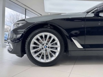 BMW Seria 5 G30-G31 Limuzyna 520d 190KM 2019 BMW Seria 5 520d xDrive Luxury Line Kamera cofania Nawigacja Salon Pols, zdjęcie 16