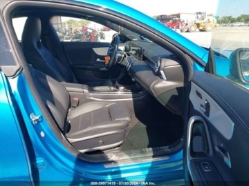 Mercedes CLA C118/X118 2024 Mercedes-Benz CLA 2024 Mercedes-Benz CLA AMG CLA 35 4MATIC Coupe 2.0 302KM, zdjęcie 4