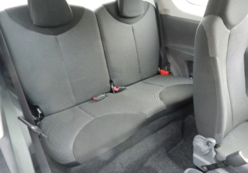 Toyota Aygo I Hatchback 3d 1.0 VVT-i 68KM 2010 Toyota Aygo mala tania niezawodna BEZ RDZY klima Benzyna 68KM, zdjęcie 11