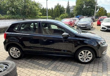 Volkswagen Polo V Hatchback 3d Facelifting 1.0 60KM 2014 Volkswagen Polo 1,0 60KM Klima Serwis 2xPDC 1Wlasciciel Benzyna 60KM, zdjęcie 3