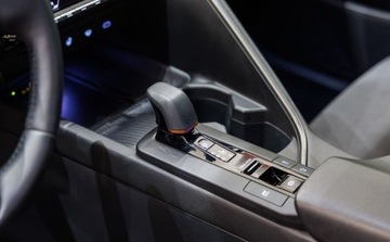 Toyota C-HR II SUV 1.8 Hybrid 140KM 2024 Toyota C-HR 1.8 Hybrid Style 1.8 Hybryda 140KM, zdjęcie 36