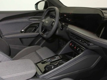 Audi 2025 AUDI Q5 TDI quattro Sportback S line Suv 2.0 204KM 2025, zdjęcie 13
