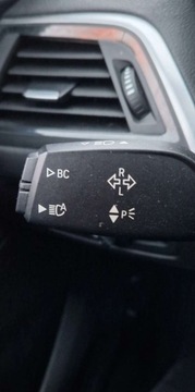 BMW Seria 1 F20-F21 Hatchback 5d Facelifting 2015 118d 150KM 2017 BMW Seria 1 LIFT 2.0 150KM Automat LED Navi Kubly 2.0 Diesel 150KM, zdjęcie 22