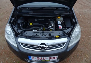 Opel Zafira B 1.7 CDTI ecoFLEX 110KM 2011 Opel Zafira 1.7cdti,klima,7osobowy,oplacon 1.7 Diesel 110KM, zdjęcie 2