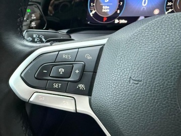 Volkswagen Golf VII Hatchback 5d Facelifting 1.5 TSI ACT 150KM 2020 Volkswagen Golf 1.5eTSI 150KM Style DSGKameraMATRIXACCNiski PrzebiegASOFV23, zdjęcie 17