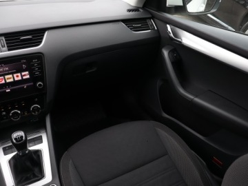 Skoda Octavia III Kombi Facelifting 1.6 TDI 115KM 2019 Skoda Octavia 1.6 TDI, Salon Polska, zdjęcie 7