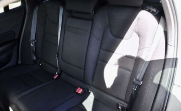 Volvo V60 II  2020 Volvo V60 Volvo V60 B3 B Geartronic Momentum 2.0 Benzyna 163KM, zdjęcie 27