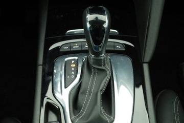 Opel Insignia II Sports Tourer 2.0 CDTI 210KM 2019 Opel Insignia 2.0 BiTurbo CDTI, 206 KM, 4X4, zdjęcie 15