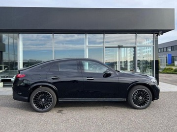 Mercedes GLC C254/X254 Coupe 2.0 220d 197KM 2025 GLC Coupe 220 d 4-Matic AMG Line 2.0 (197KM) 2025, zdjęcie 1